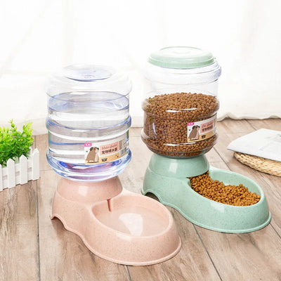 Large Capacity Pet Feeder - Luxury Petz